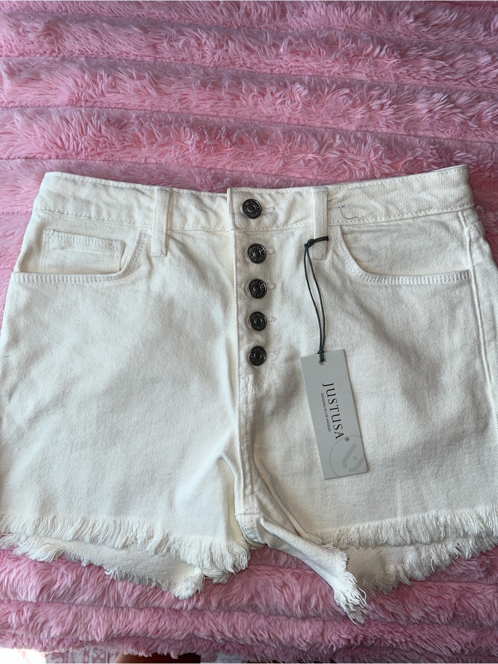 Just USA Cream High-Rise Button-Front Denim Shorts size 6 / 28 waist